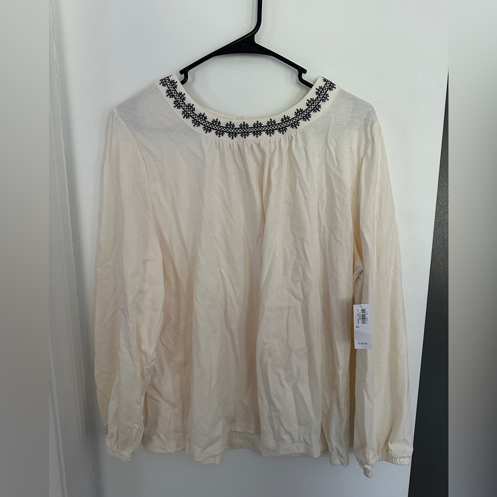 Old Navy Cream Blouse with Black Detailing